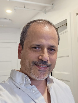 Pascal's profile, a single 46-year-old a man in Magog