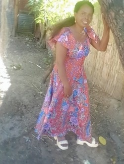 Bina's profile, a single 50-year-old a woman in Alasora