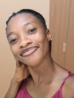 Marthe's profile, a single 24-year-old a woman in Conakry