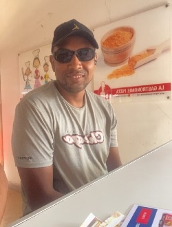Ludovic's profile, a single 37-year-old a man in Paris