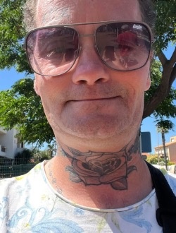 Patrick's profile, a single 43-year-old a man in Saint-Martial-de-Mirambeau