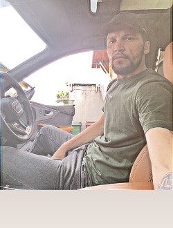 Samir's profile, a single 30-year-old a man in Ecublens