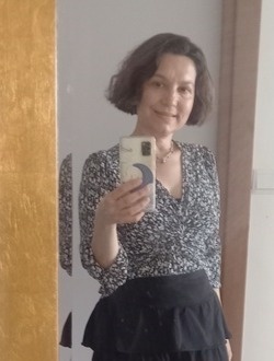 Rose's profile, a single 51-year-old a woman in Alanya