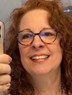 Toutduncoup's profile, a single 66-year-old a woman in Laval
