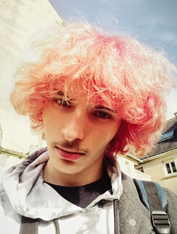 profile picture 0
