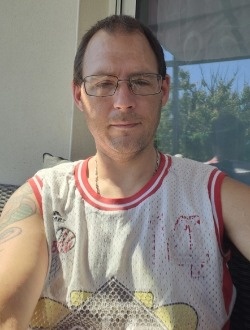 Damien's profile, a single 40-year-old a man in Bessé-sur-Braye