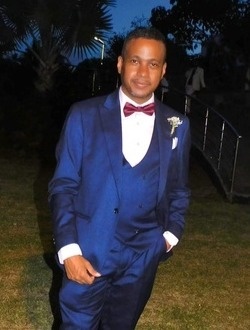 Emmanuel's profile, a single 43-year-old a man in Pointe aux Sables