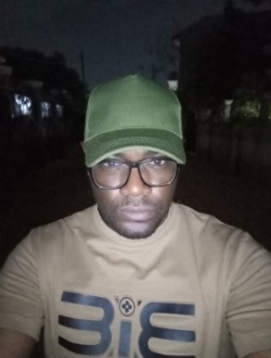 Ethan's profile, a single 36-year-old a man in Yaoundé