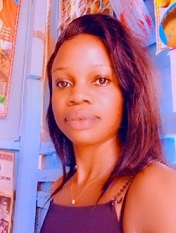 Solange's profile, a single 36-year-old a woman in Petit Abidjan-Youkou