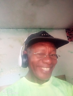 Elias's profile, a single 64-year-old a man in Lomé