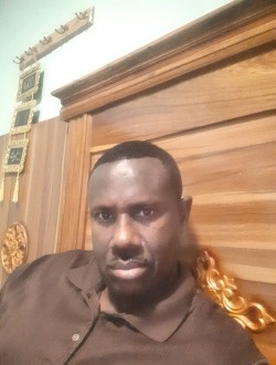 Bouba's profile, a single 52-year-old a man in Thiès