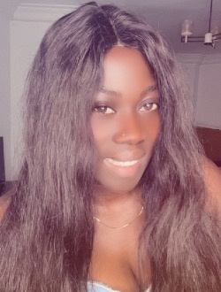 Lovely's profile, a single 28-year-old a woman in Yaoundé