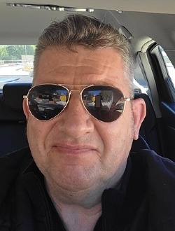 Jhonnyrivers's profile, a single 61-year-old a man in Saint-Ouen-sur-Seine