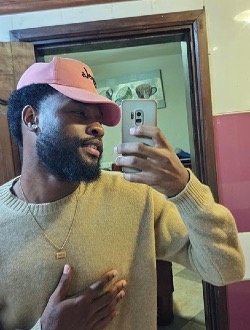Paul's profile, a single 29-year-old a man in Douala