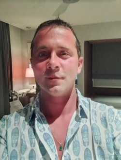 Seb's profile, a single 41-year-old a man in Reading