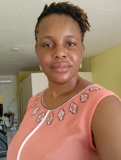 Marie's profile, a single 38-year-old a woman in Alen-Como