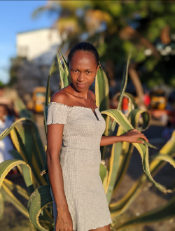 Barthelas's profile, a single 33-year-old a woman in Antsiranana