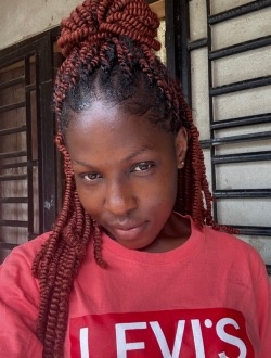Charlette's profile, a single 27-year-old a woman in Douala