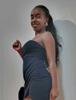 Stéphanie's profile, a single 22-year-old a woman in Aborano