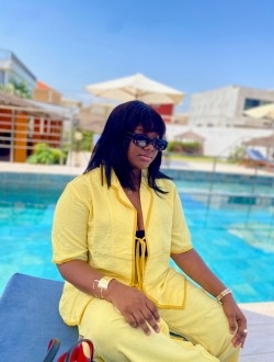 Tournesol's profile, a single 22-year-old a woman in Abidjan