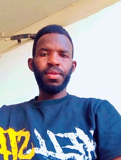 Babacar's profile, a single 35-year-old a man in Pikine Est