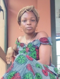 Aurélie's profile, a single 19-year-old a woman in Aalé