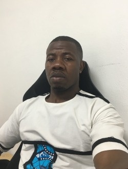 Alain's profile, a single 35-year-old a man in Douala