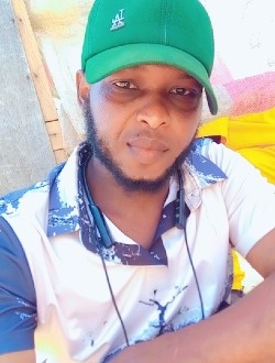 Manou's profile, a single 30-year-old a man in 'Aïn Beïda