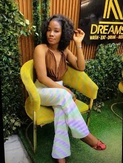 Charleine's profile, a single 24-year-old a woman in Yaoundé