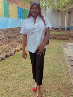 Olive's profile, a single 25-year-old a woman in Yaoundé