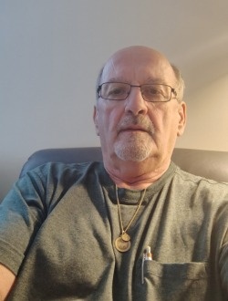 Edouard's profile, a single 69-year-old a man in Gatineau