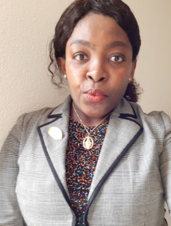Being's profile, a single 37-year-old a woman in Paris