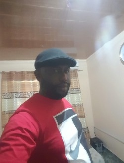 Chiboy's profile, a single 40-year-old a man in Accra