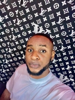 Crypto Man's profile, a single 35-year-old a man in Ministries