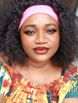 Lorette's profile, a single 31-year-old a woman in Abou