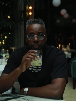profile picture 0
