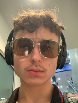 Will's profile, a single 21-year-old a man in Sydney