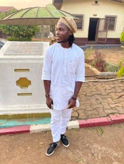 James's profile, a single 32-year-old a man in Yaoundé