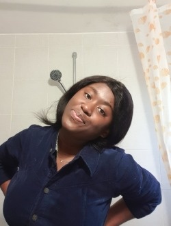 Dav's profile, a single 21-year-old a woman in Bruxelles