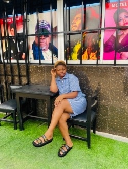 Rosie's profile, a single 25-year-old a woman in Douala