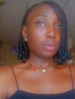Elsy's profile, a single 27-year-old a woman in Douala