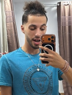 Yanis's profile, a single 26-year-old a man in Alger