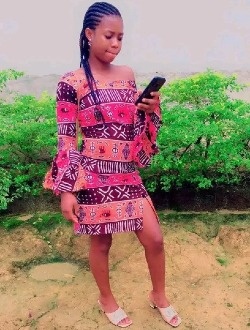 Blanche's profile, a single 25-year-old a woman in Bonanjo