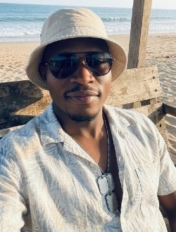 William's profile, a single 30-year-old a man in Los Angeles