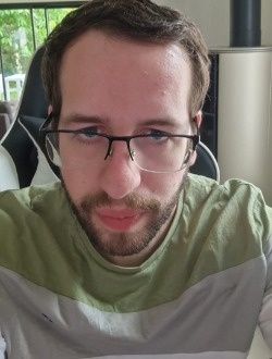 Pierre's profile, a single 28-year-old a man in Quimper