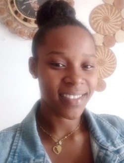 Olivienne's profile, a single 25-year-old a woman in Toamasina