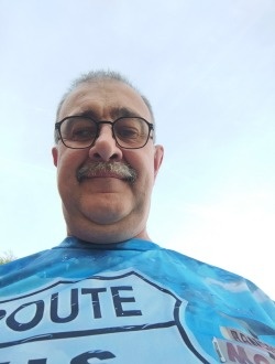 Jean's profile, a single 52-year-old a man in Bressuire