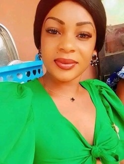 Yolande's profile, a single 34-year-old a woman in Yaoundé