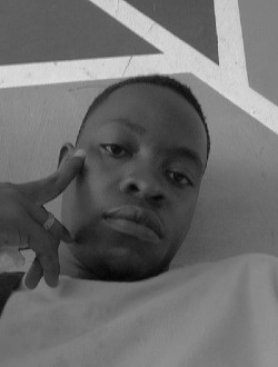 Junior's profile, a single 28-year-old a man in Abidjan