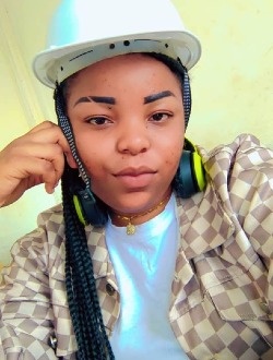 Sandra's profile, a single 26-year-old a woman in Yaoundé